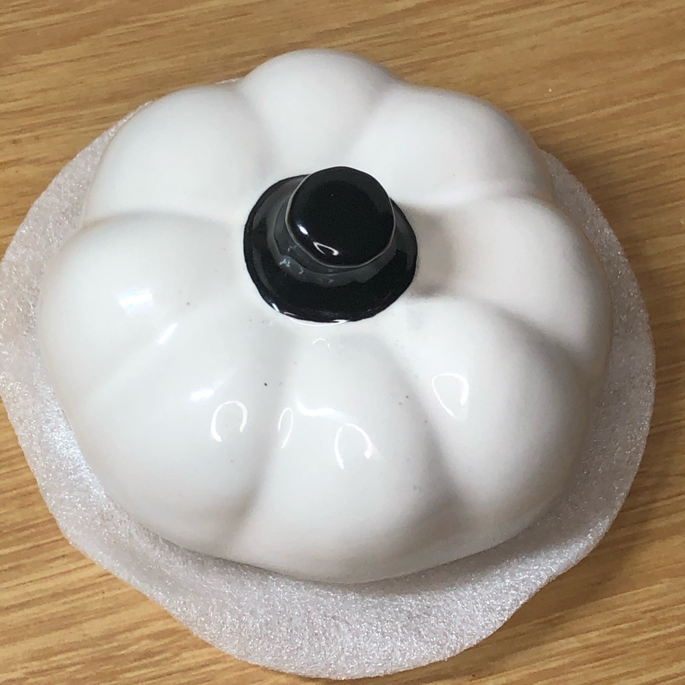 New Rae Dunn Pumpkin Topper